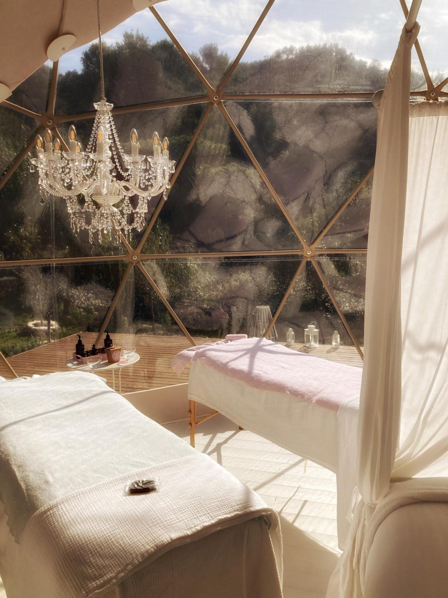 Domo Suites Masia Cal Geperut 바달로나 외부 사진