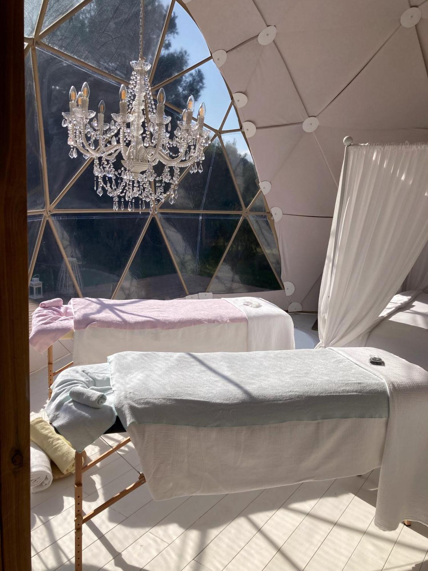 Domo Suites Masia Cal Geperut 바달로나 외부 사진