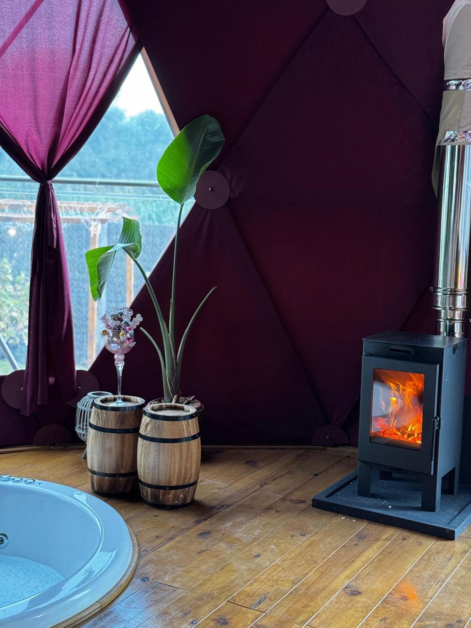 Domo Suites Masia Cal Geperut 바달로나 외부 사진